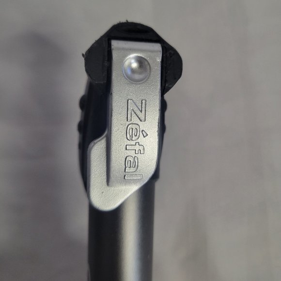 Zefal Mountain Bike Frame Mini Pump 9.5" x 2'' - Picture 7 of 7